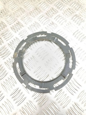 Opel insignia a 2011 гайка насоса топлива фото №1