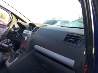 Приборная панель приборная консоль opel zafira b przed lift фото №1