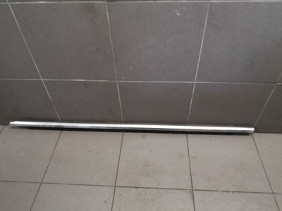 Молдинг уплотнитель левый перед a8 d3 4e0853283c фото №1