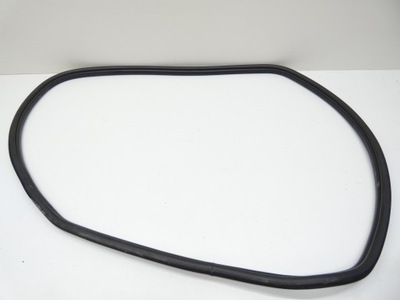 Bmw f30 прокладка дверь правый задняя край фото №1