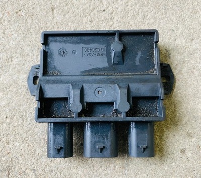 Maserati levante модуль кришки багажника c64890-104 фото №1