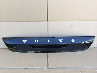 Volvo v40 xc40 накладка задній кришки кришка багажника задня фото №1