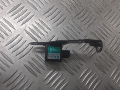 Датчик подушка безопасности toyota corolla e11 89865-12020 фото №1