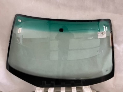 Honda legend sedan скло передня czołow 1991-1996 фото №1