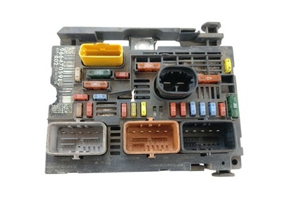 MODUŁ БЛОК ЗАПОБІЖНИКІВ BSM CITROEN C5 III X7 (08-10) 9664705980 R02