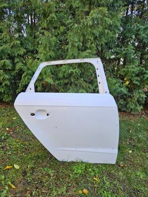 Двері правий задня audi a3 8v sportback фото №1