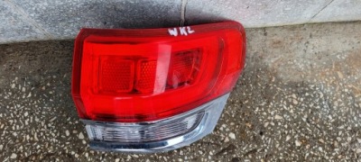 Лампа права задня jeep cherokee wk2 p68110000ae фото №1