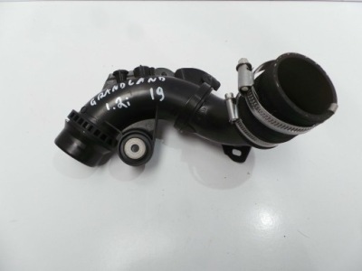 Opel grandland x 1.2 2019 шланг труба повітря фото №1