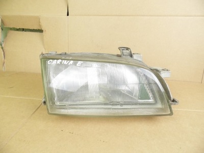 Toyota carina e лампа передня права фото №1
