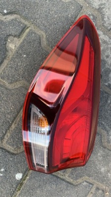 Hyundai i30 2017- лампа ліва звичайна kombi фото №1