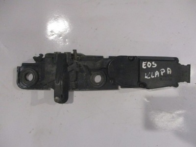 Замок засов доводчик крышки задняя задний багажника vw eos 1q0827383b фото №1