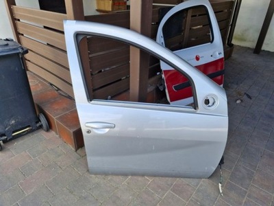 Dacia duster двері правий перед праве передні фото №1