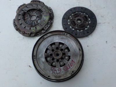 Mercedes vito w639 2.2 cdi 646.983 колесо двухмассовый + сцепление фото №1