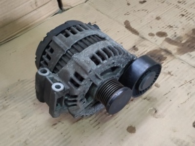 Генератор bmw 2.0 n43b20aa - 0121715017 фото №1