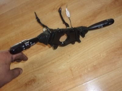 Chevrolet spark m300 перемикач комбінований перемикач підрульовий фото №1