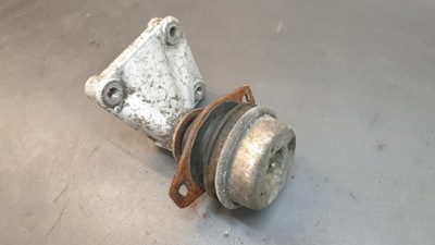 Кронштейн подушка двигуна scudo expert jumpy i 95 фото №1