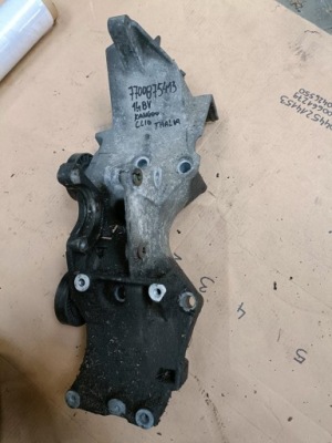 7700875413 кронштейн кронштейн основание clio ii 2 kangoo thalia 1.4 8v фото №1