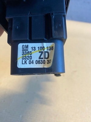 OPEL ASTRA H 3 III SWITCH LIGHT 13100136ZD  