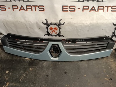 Решётка радиатора решётка  радиатора renault master 2 рестайлинг  8200426365 фото №1