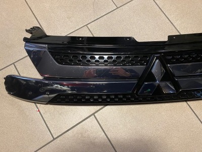 Mitsubishi outlander решётка радиатора перед 2019- фото №1