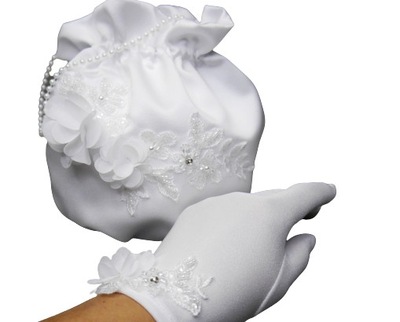 Torebka komunijna, rękawiczki ozdobione koronką 3D. Komplet do komunii