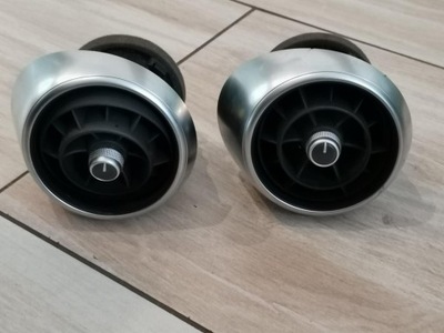 Решётка обдув 2 szt. 8x1820951 audi a1 фото №1