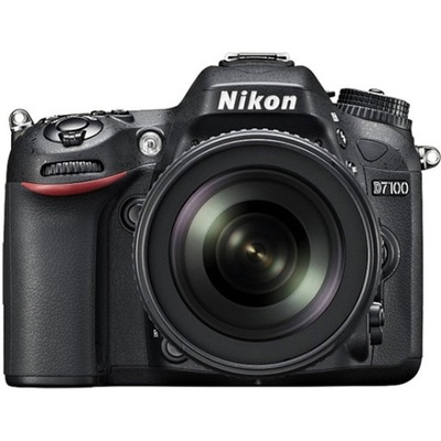 Lustrzanka Nikon D7100 korpus + 18-140mm obiektyw