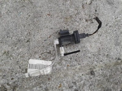 Клапан вакуумa clk w209 2.7 cdi a2038000178 фото №1