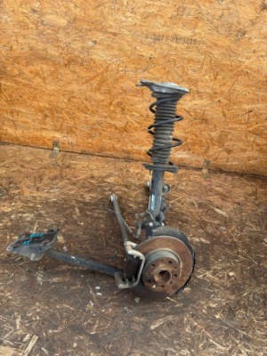 Поворотный кулак рычаг левый задний  задний fiat 500x jeep renegade jan poznań фото №1