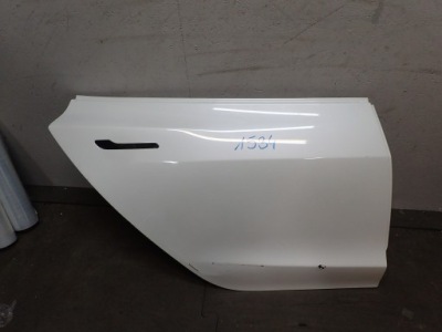 Дверь задний  правое tesla 3 iii фото №1