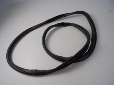 Прокладка двері правий задня jaguar e-pace 19r фото №1