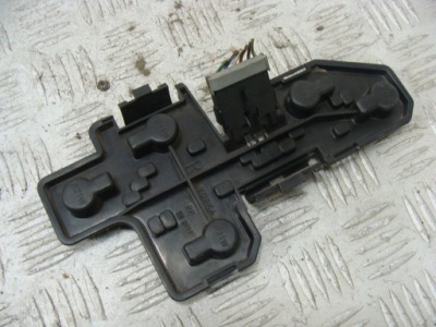 Вкладиш лампи правий задній opel corsa b 5017gm nr666 фото №1