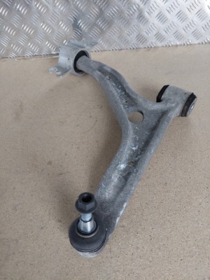 Mercedes w176 w246 w117 w156 важіль правий перед фото №1