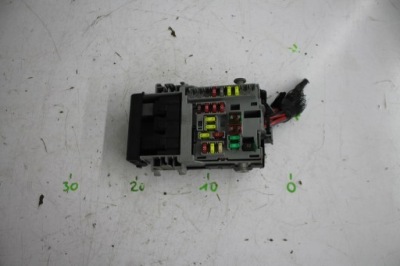 Коробка запобіжників 13222786 insignia a 08-17 фото №1