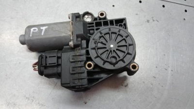 Моторчик вікон bosch 0130821785 фото №1