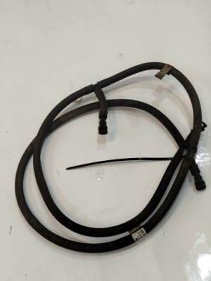 Патрубок шланг омивача vw touareg 7p 7p6955970a фото №1