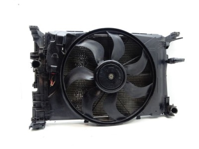 Комплект радіатор вентилятор mercedes a w176 2.2 cdi a2465000064 фото №1