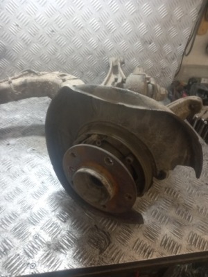 Поворотний кулак ступиця правий задня bmw e46 1097290f фото №1