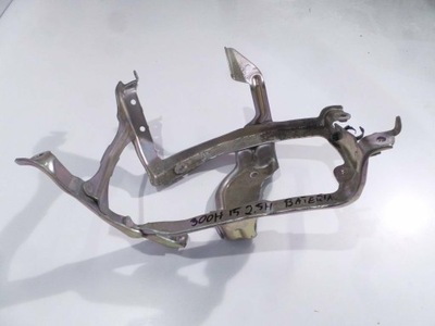 Lexus is 300h 200t 2016 2.5h основание аккумулятора фото №1