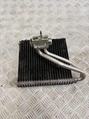 Радиатор кондиционера отопителя mini couper r56 9185521 фото №1