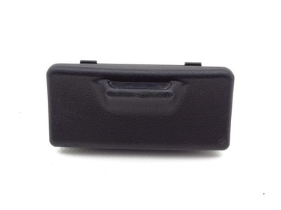 Lexus is ii 05-13 попільничка задня фото №1