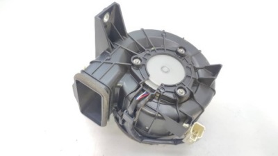 Вентилятор воздуходувка аккумулятор аккумулятора yaris iii g9230 52010 фото №1