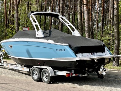 Łódź motorowa Cobalt R8 2022r fabrycznie nowa Mercruiser 8.2 Mag 430KM