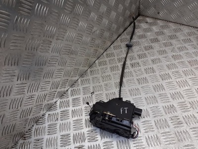 Замок дверь центральный правый задняя skoda superb фото №1