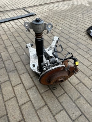 Volvo v60 ii s60 iii 18-24 awd 4x4 повний підвіска праве задні фото №1