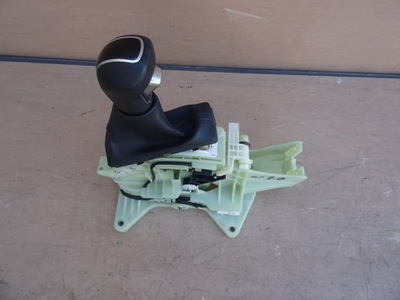 Hyundai tucson ii домкрат ручка переключения передач aut фото №1