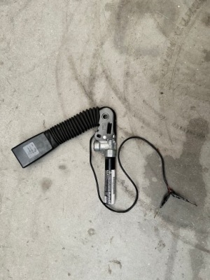 Натягувач кліпса поперечина перед mini one r56 r55 610183700a..... фото №1