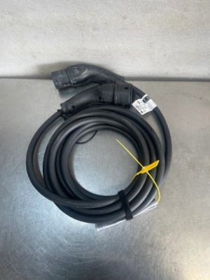 Шланг зарядное устройство volkswagen seat audi q5 2 2 80a 4n0971675g фото №1