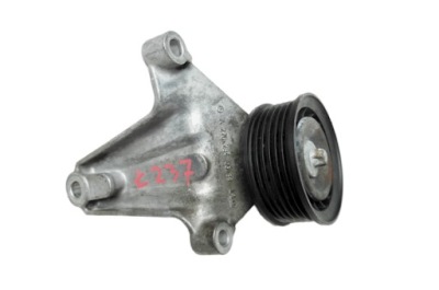 Ł237 кронштейн ролик натягувача mercedes a2762340639 фото №1