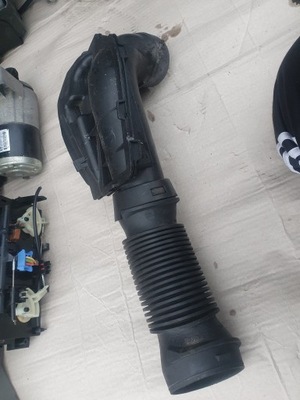 Резонатор повітря citroen ds3 vti 9683340180 фото №1